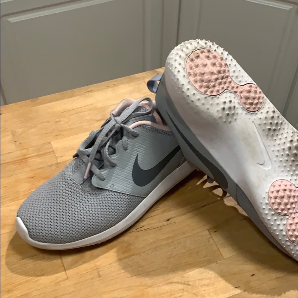 Nike women’s golf shoes